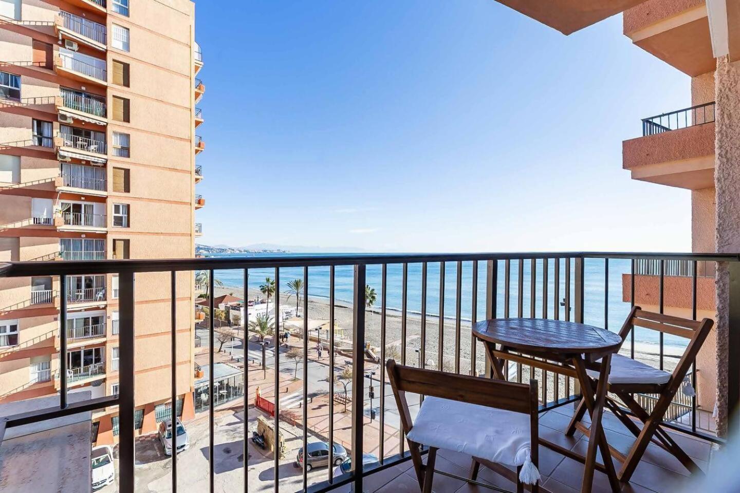Cyv 1 Bed 1 Bath Beach View Фуeнхирола Екстериор снимка